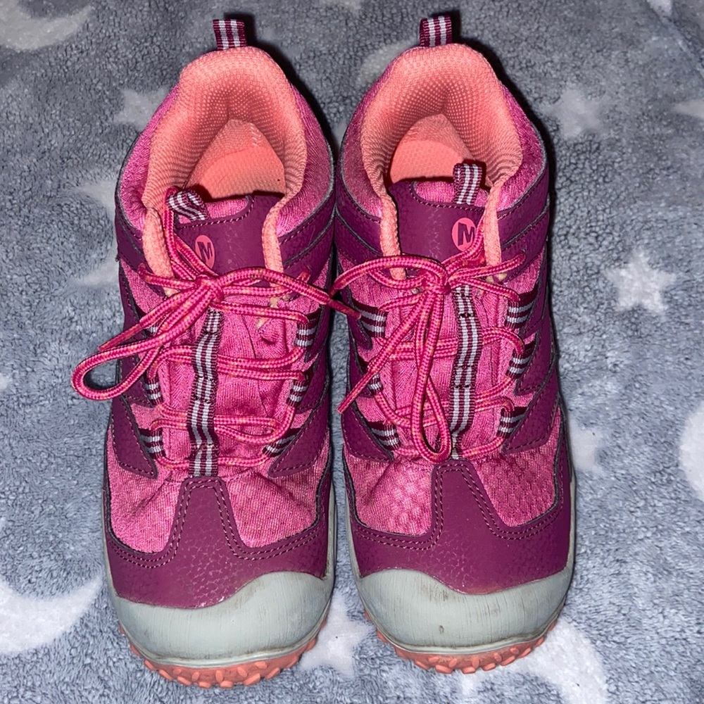 Merrell girls hiking shoes size 2